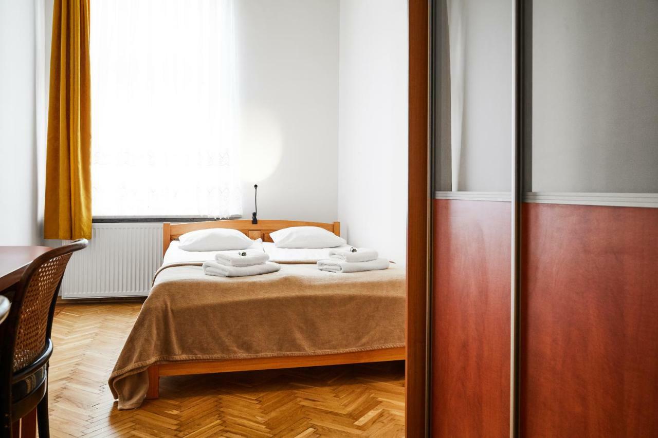 Top Location Apartments Topolowa Street Krakow Ngoại thất bức ảnh